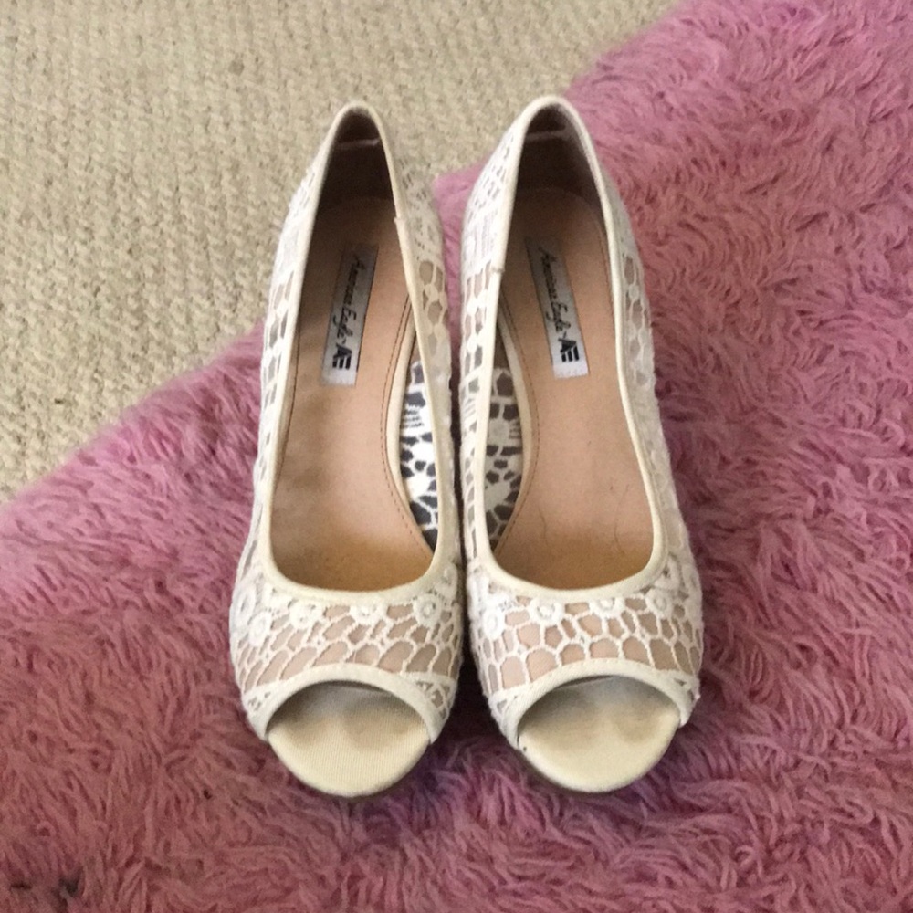 Lacy wedge - Picture 3 of 7